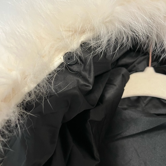 Women's Black Goose Down Puffer Coat with Fox Fur Trim - Picture 3 of 8